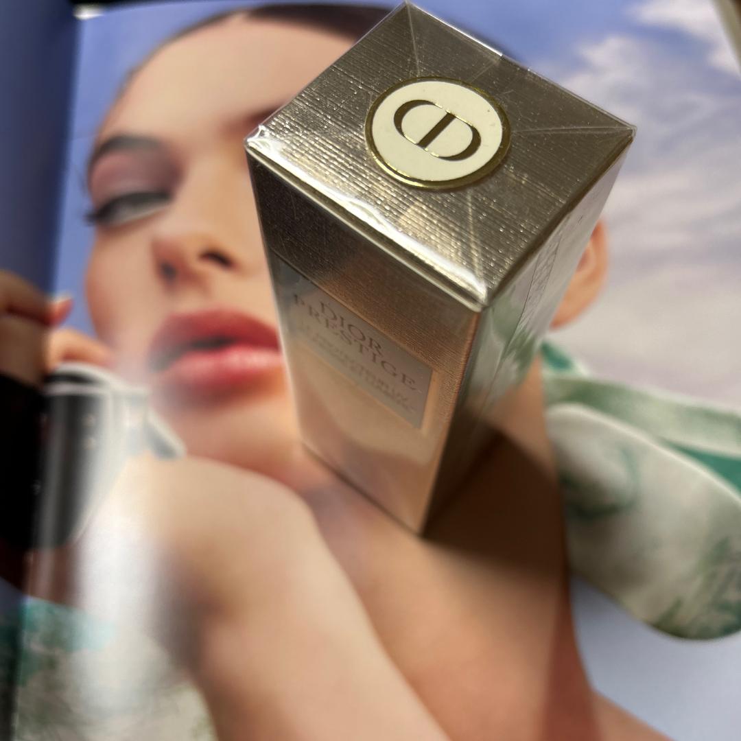 【未開封新品】プレステージホワイト ルプロテクターUVルミエールシアーグロー