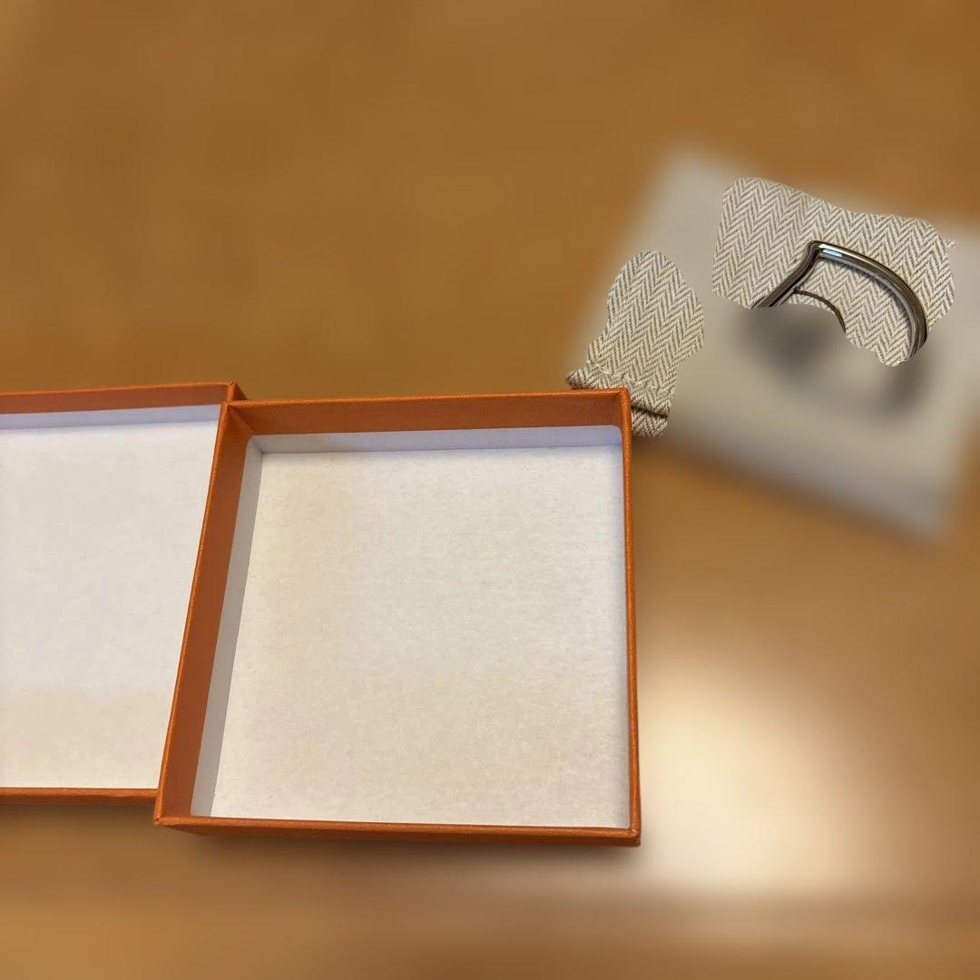 HERMES シルバー キーホルダー　ウマ