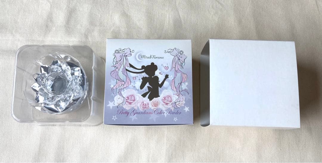 セーラームーン25周年　フェイスパウダー　幻の銀水晶【未使用】