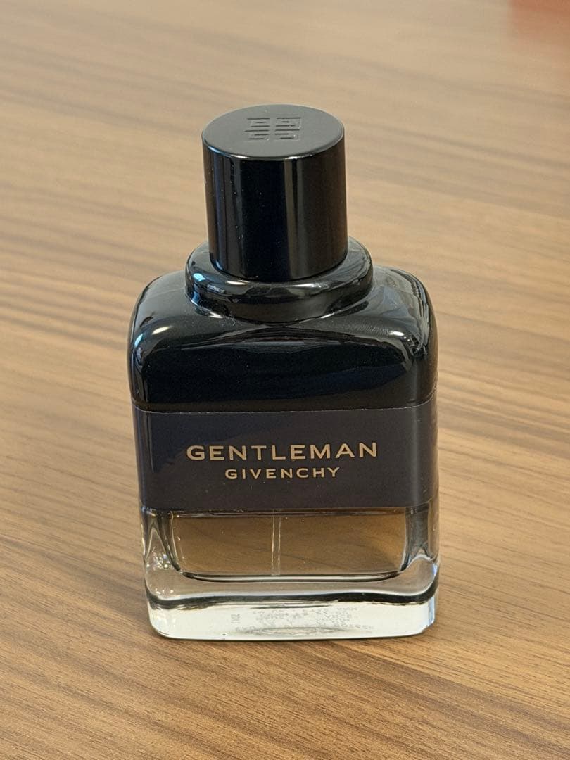 Givenchy Gentleman 香水