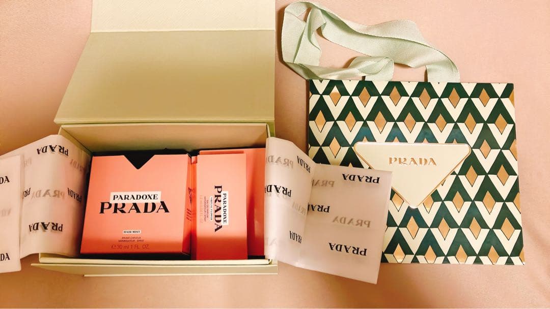 プラダ パラドックス ヘアミスト30ml ＋ 香水サンプル2種セット新品未使用