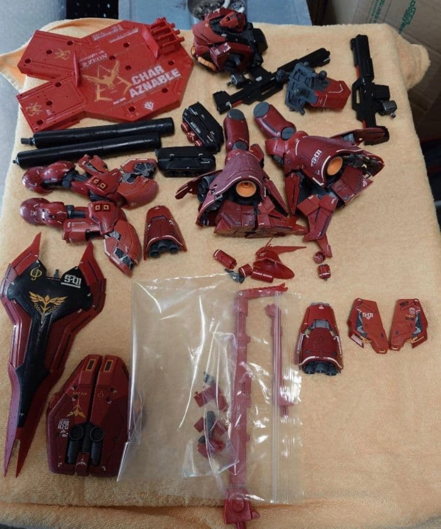 MGサザビーver.ka（中古品）組み立て済デカール貼り付け済。付属品全てあり。