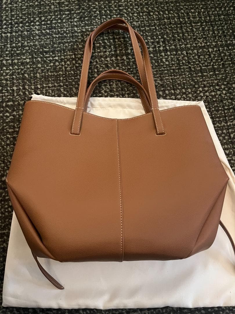 ブラウン トートバッグ