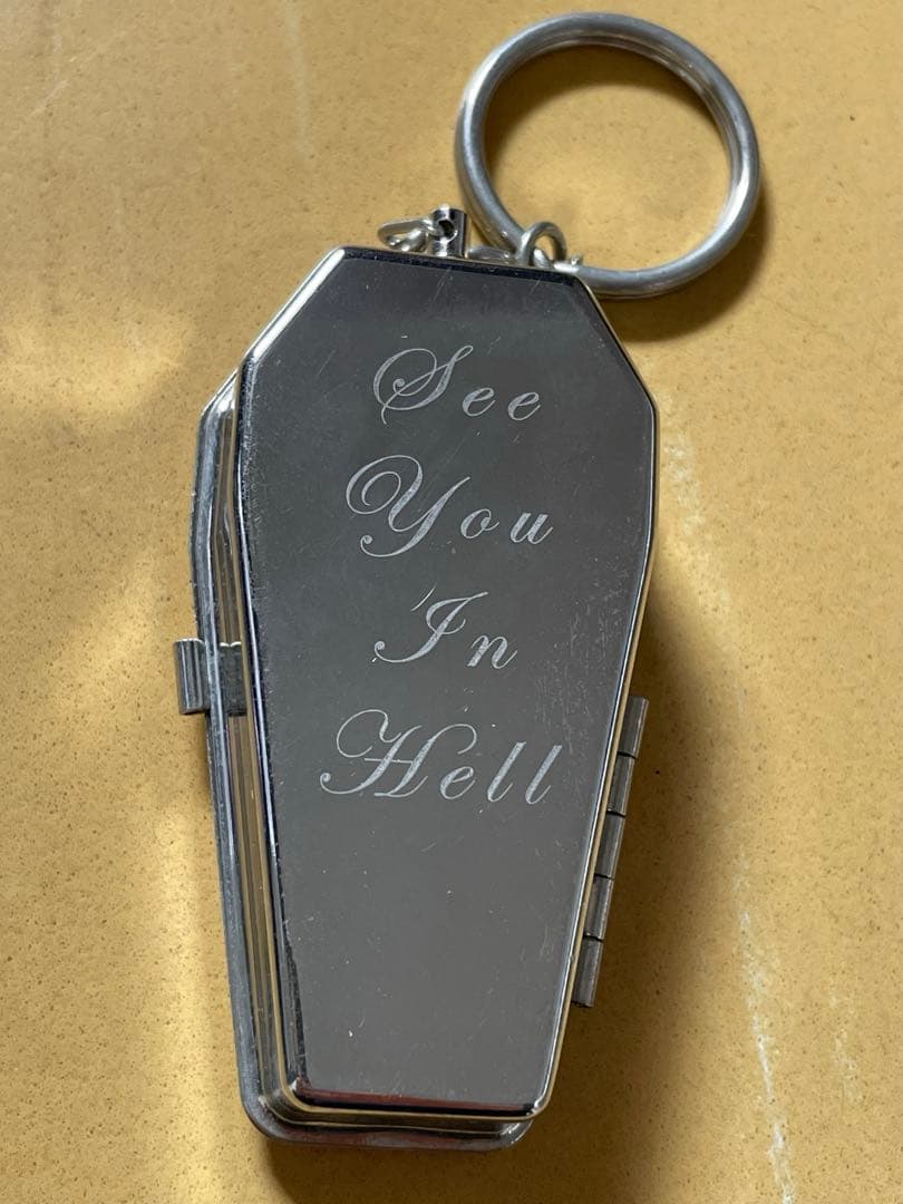 supreme 17AW coffin keychain 携帯灰皿 新品未使用