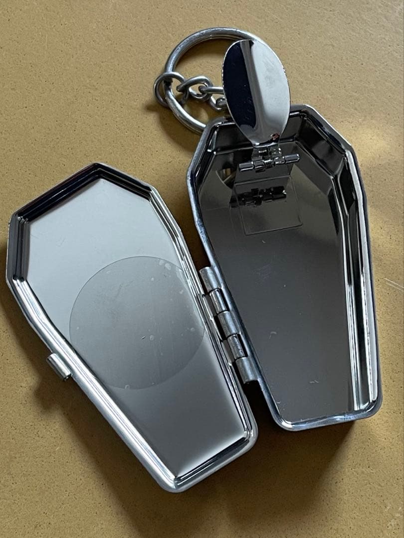 supreme 17AW coffin keychain 携帯灰皿 新品未使用