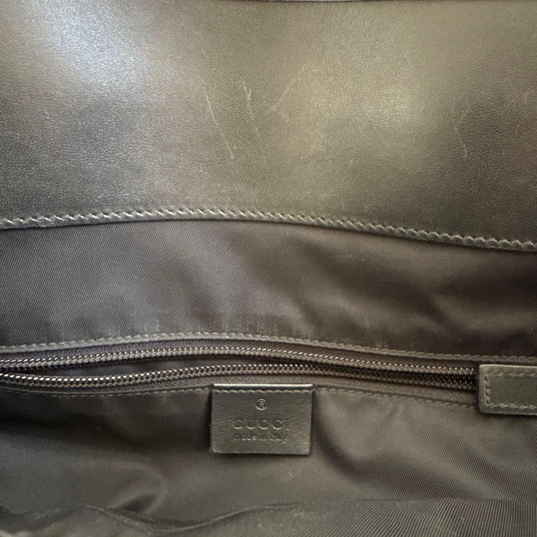 グッチ　ビジネスバッグ　シェリーライン