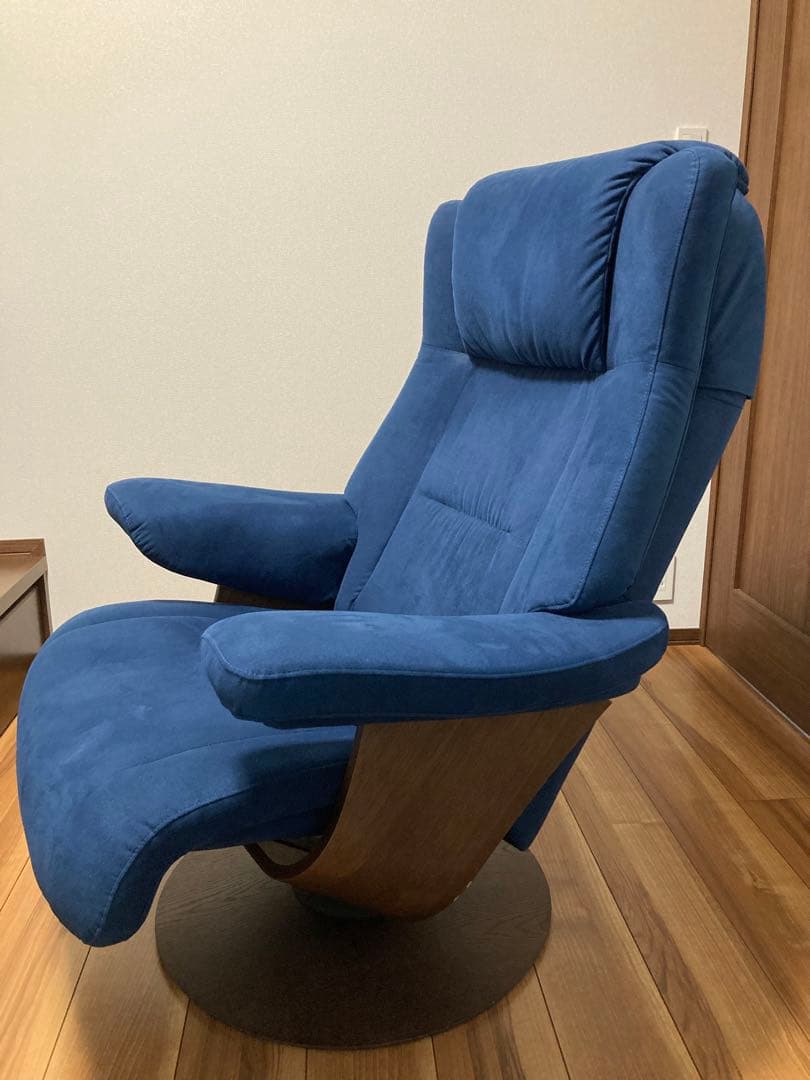 カリモク　ザ・ファースト　ネイビー リクライニングチェア 1人掛けソファ