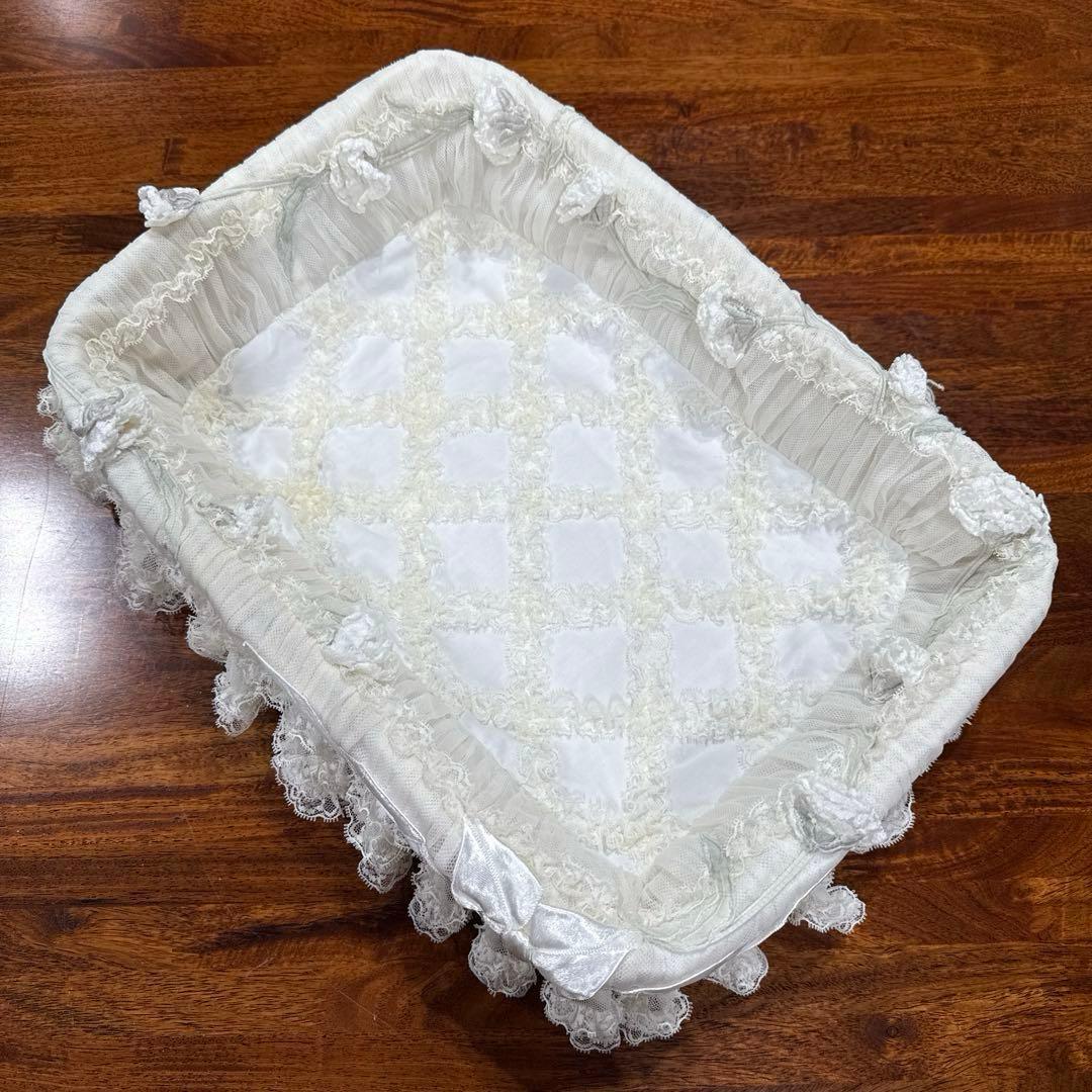 さえら　ヒスクローネ　かご