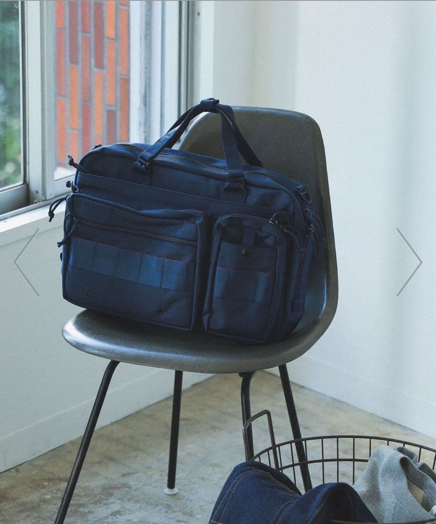 【使用回数少】BRIEFING NEO B4 LINERネイビー