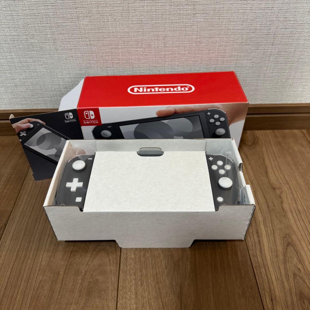 Nintendo SwitchLite グレー