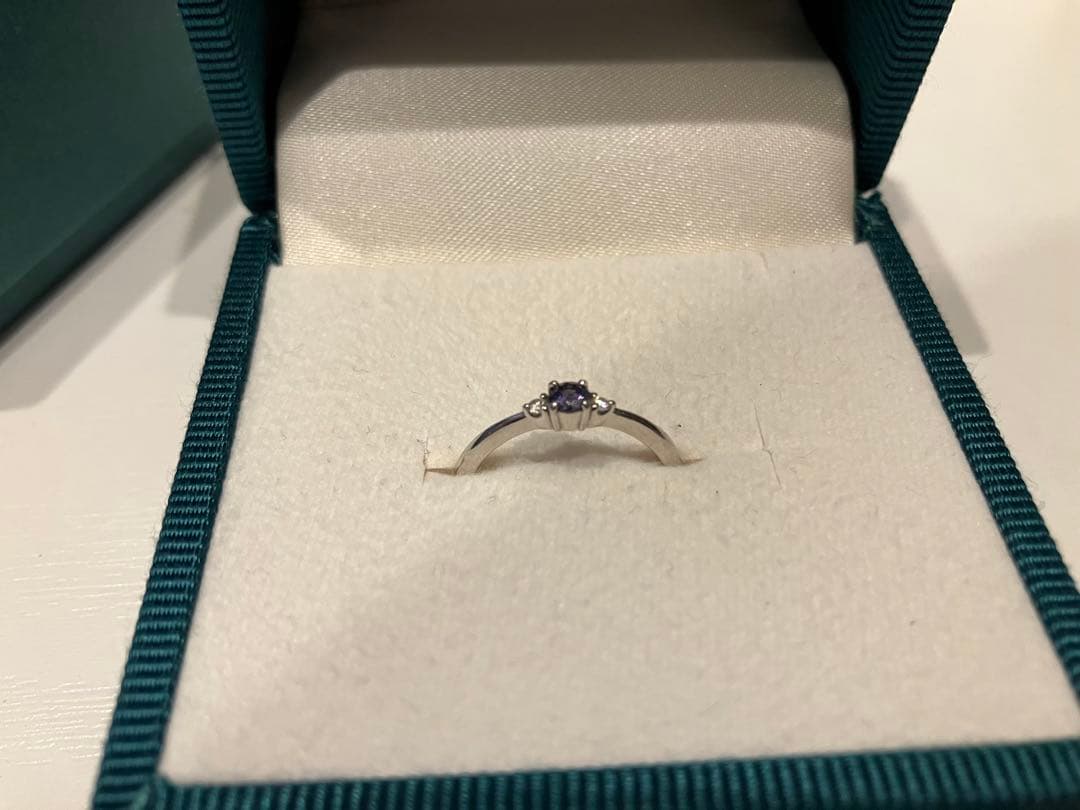 bizoux べキリーブルーガーネット リング ダイヤモンド ビズー