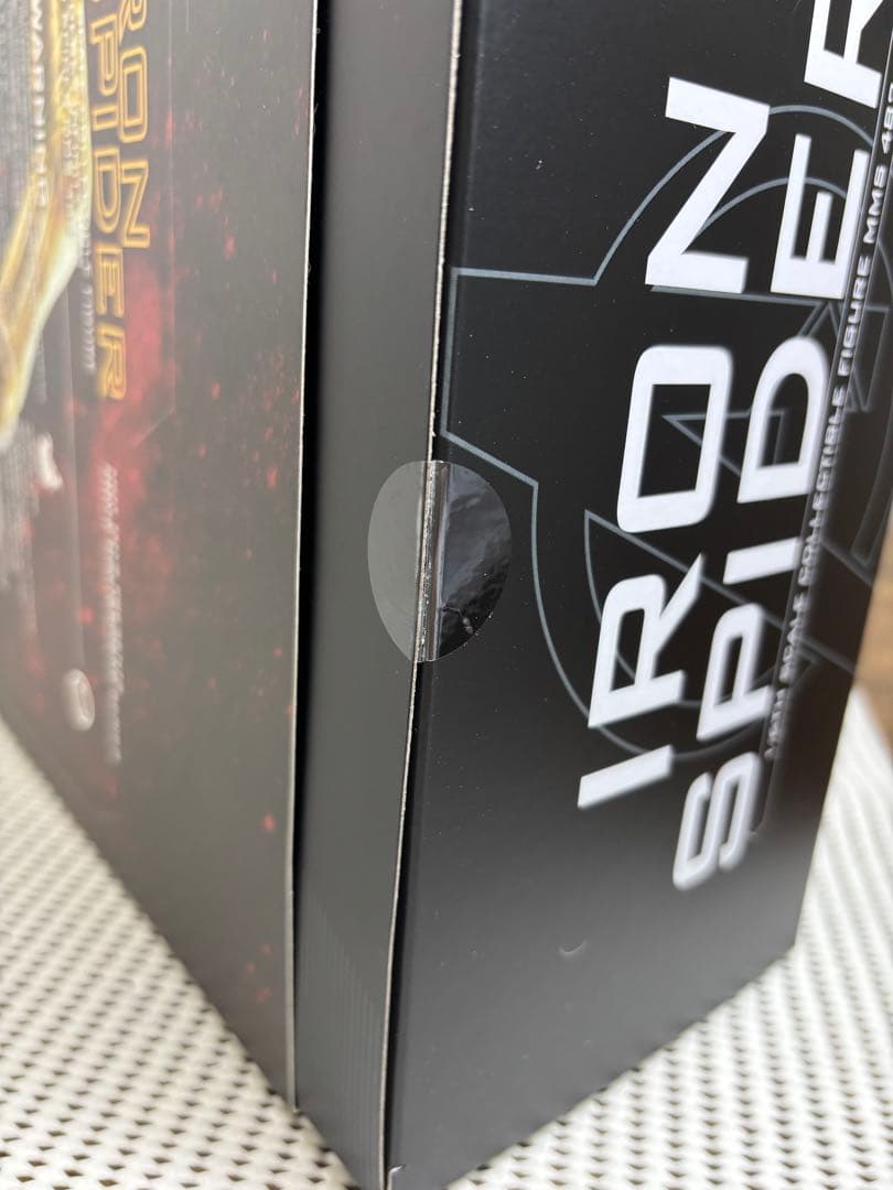 新品未開封　ホットトイズ　アイアンスパイダー　スパイダーマン