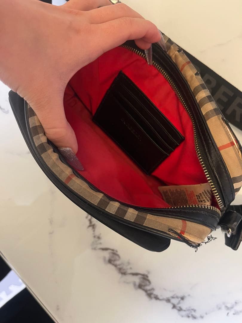 Burberry チェック柄ショルダーバッグ