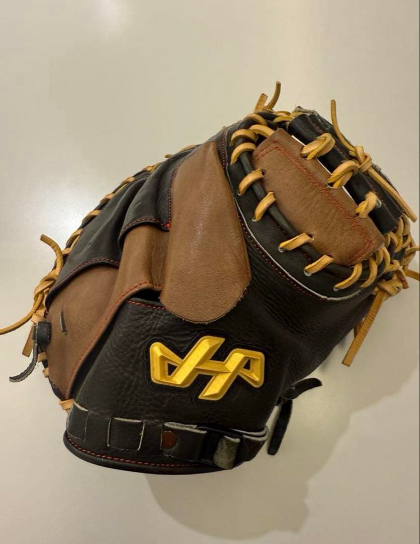 ハタケヤマ　軟式キャッチャーミット　和牛