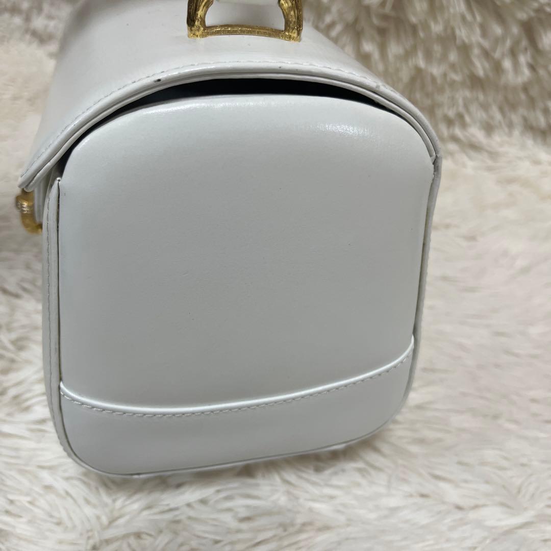 美品✨WAKO ワコウ　ハンドバッグ　ホワイト×ゴールド　自立