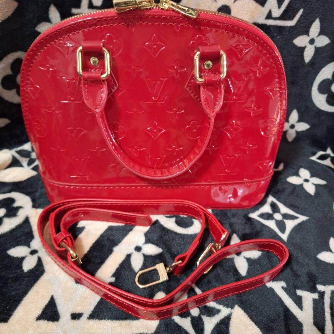 美品‼️ルイヴィトン アルマPM ヴェルニ ハンドバッグ レッド 並行輸入品