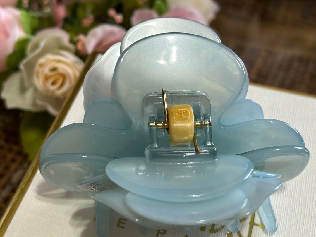 ☆アレクサンドル ドゥ パリ☆キラキラお花クリップ☆☆