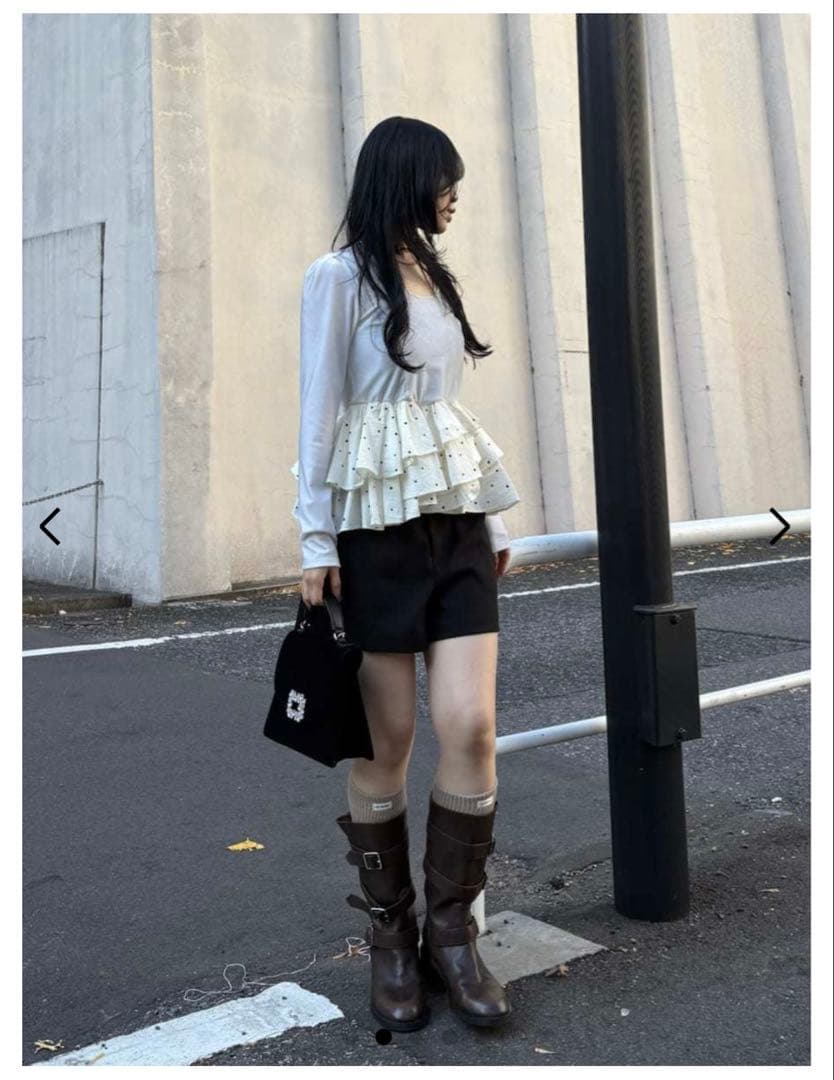 LILY BROWN ベロアペプラムフリルトップス