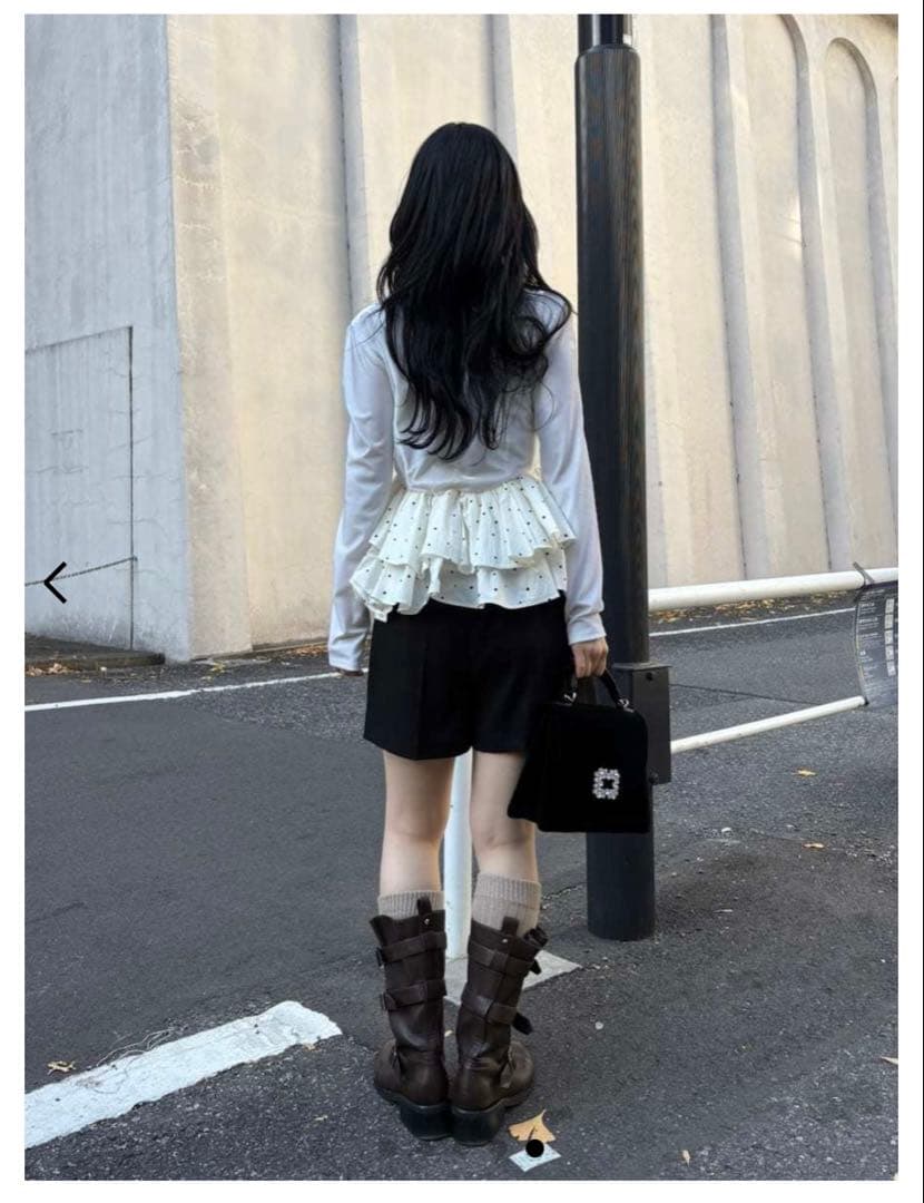 LILY BROWN ベロアペプラムフリルトップス