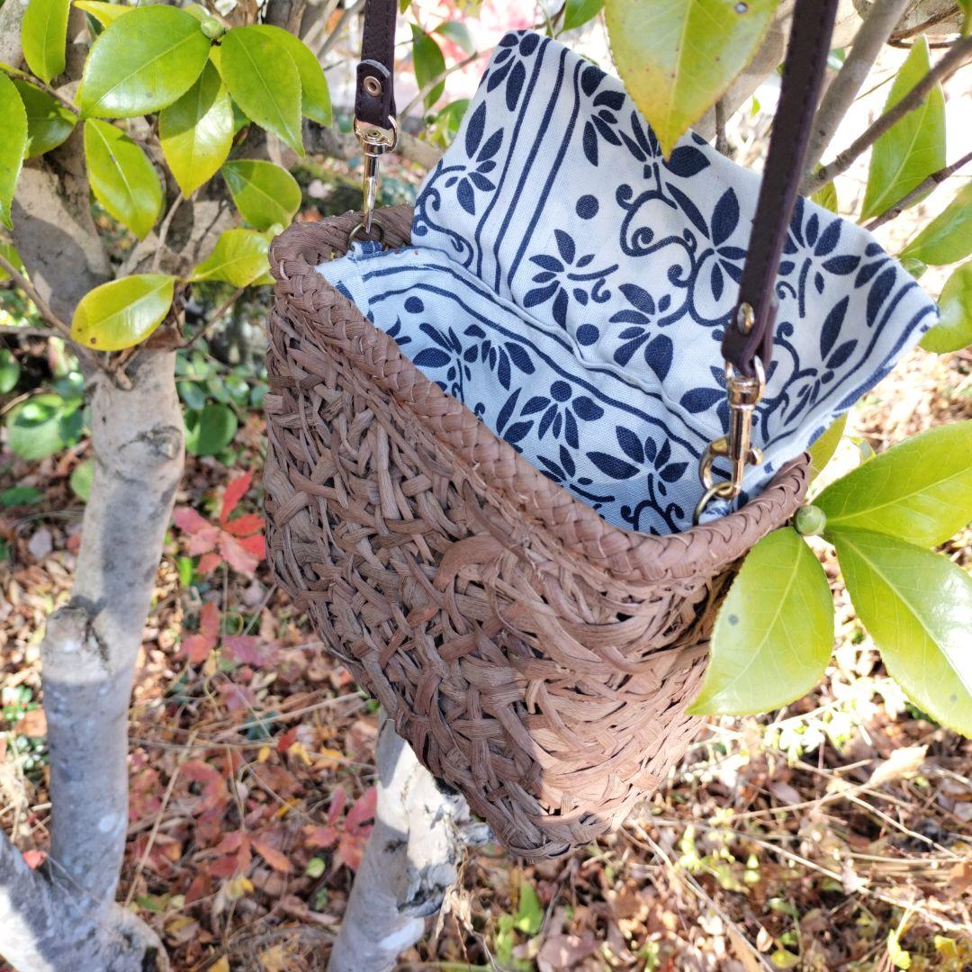 z*i様 山葡萄やたら編み籠バック約高さ15横18幅7