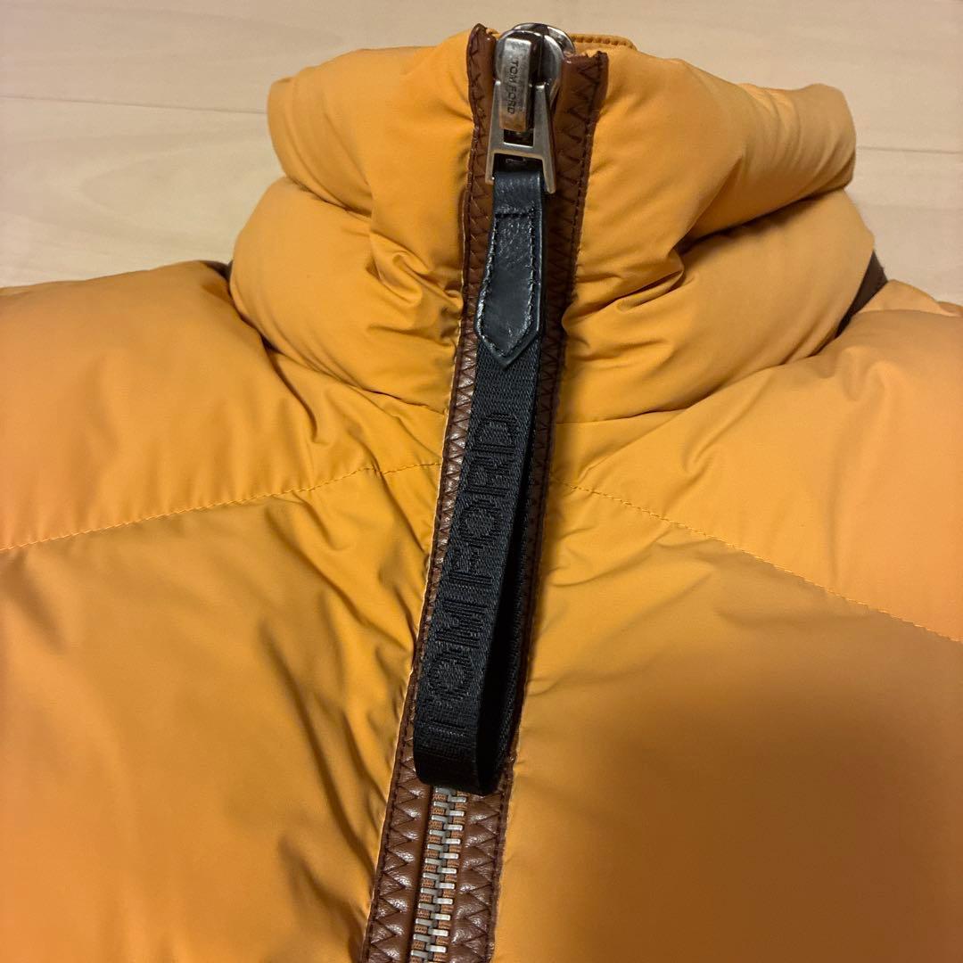 トムフォードダウンベスト極美品マスタード