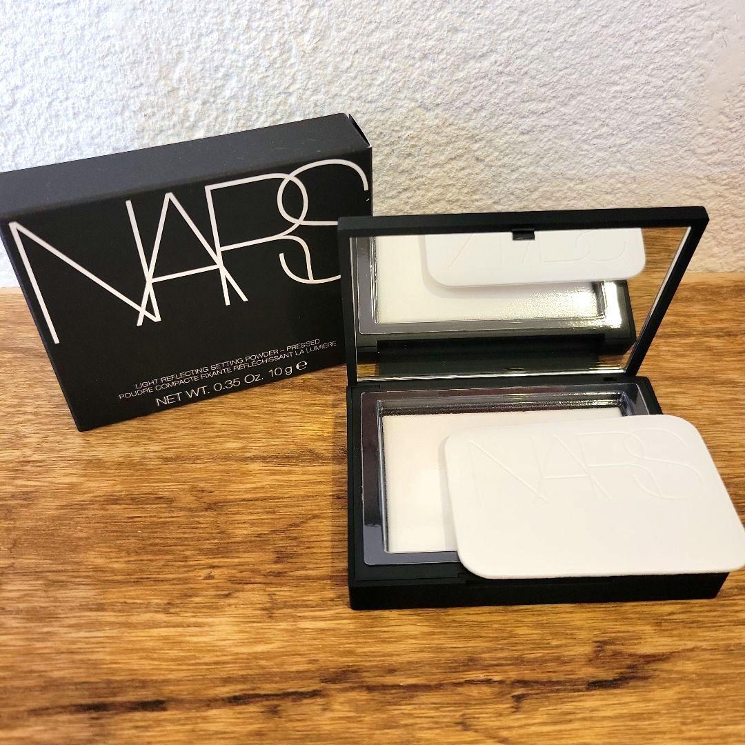 mayuko　NARSライトリフレクティングファンデーション 、パウダー、