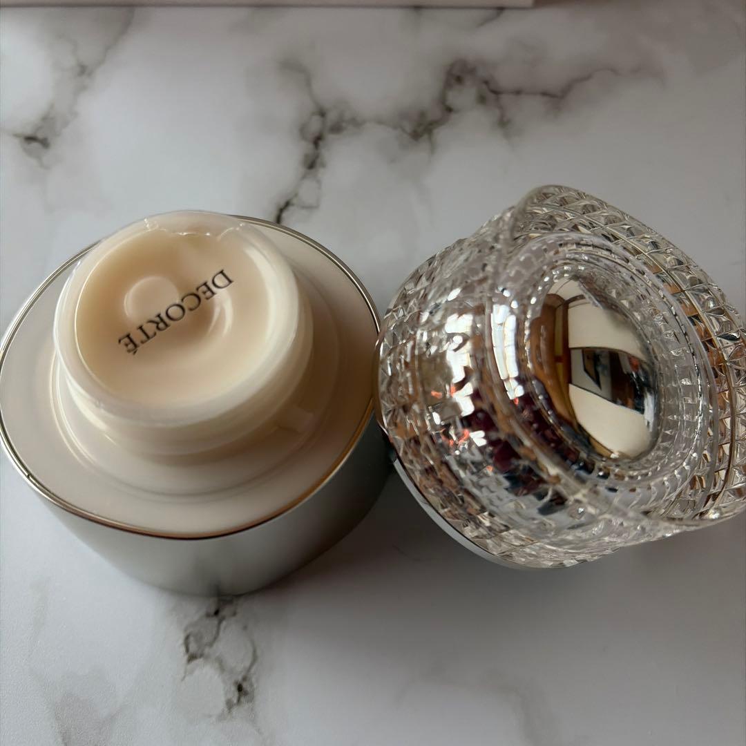 コスメデコルテAQミリオリティ　インテンシブアイクリームn