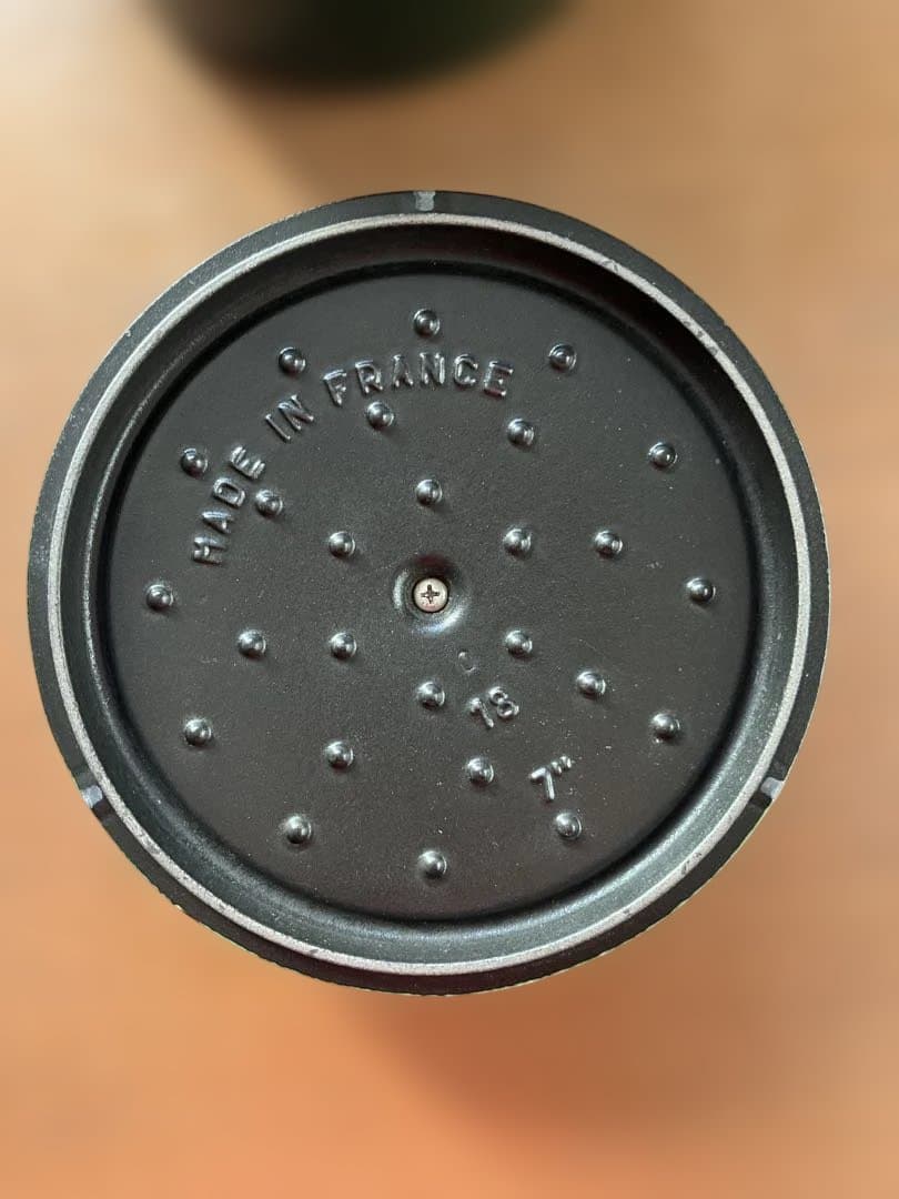 staub ストウブ 「ピコ ココット ラウンド バジルグリーン 18cm