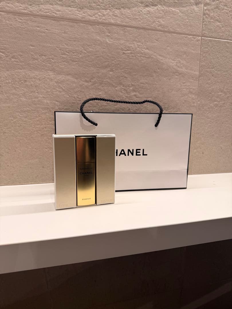 GABRIELLE CHANEL ESSENCE 香水 ギフトバッグ付き
