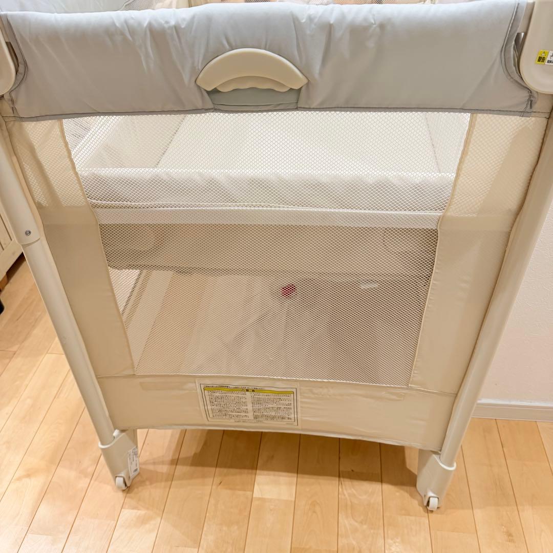 アップリカ ココネルエアーAB ベビーベッド