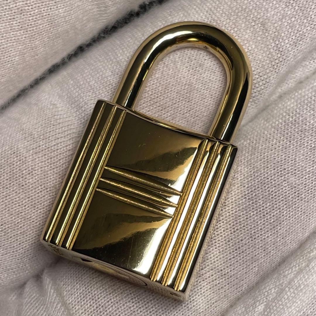 【美品】エルメス K24ゴールドメッキ パドロック カデナ リペア品 104番