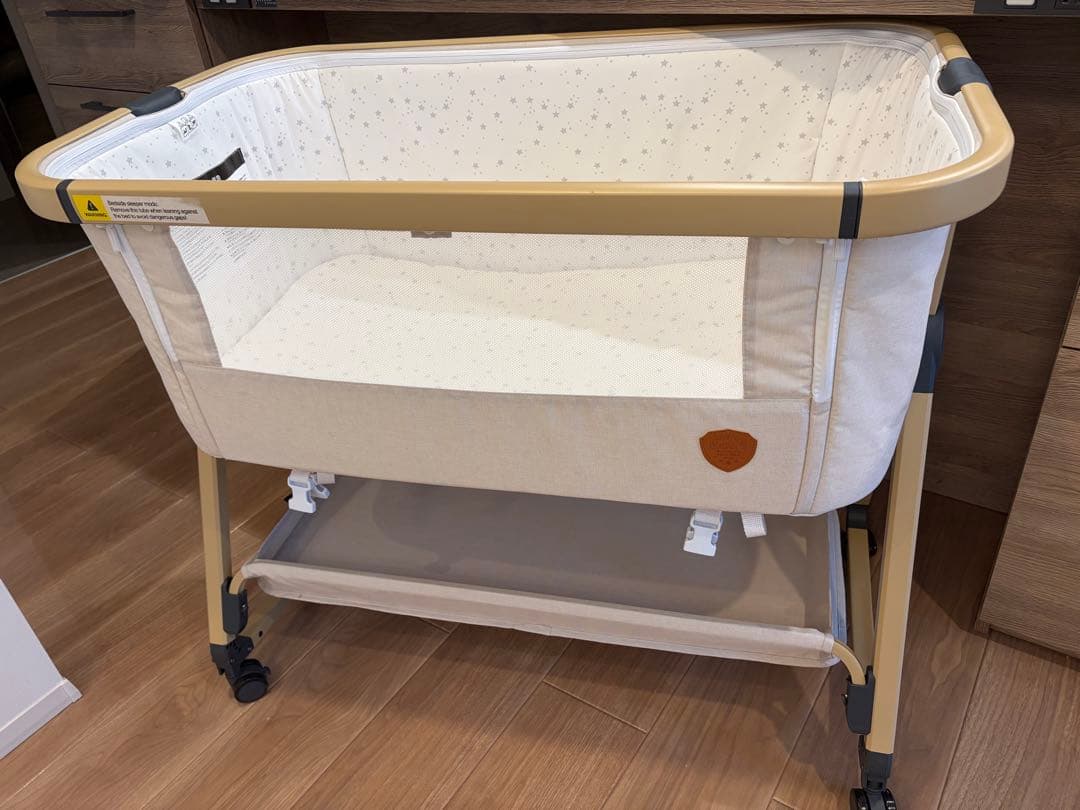 ２０２４年製　ベビーベッド　HZDMJ