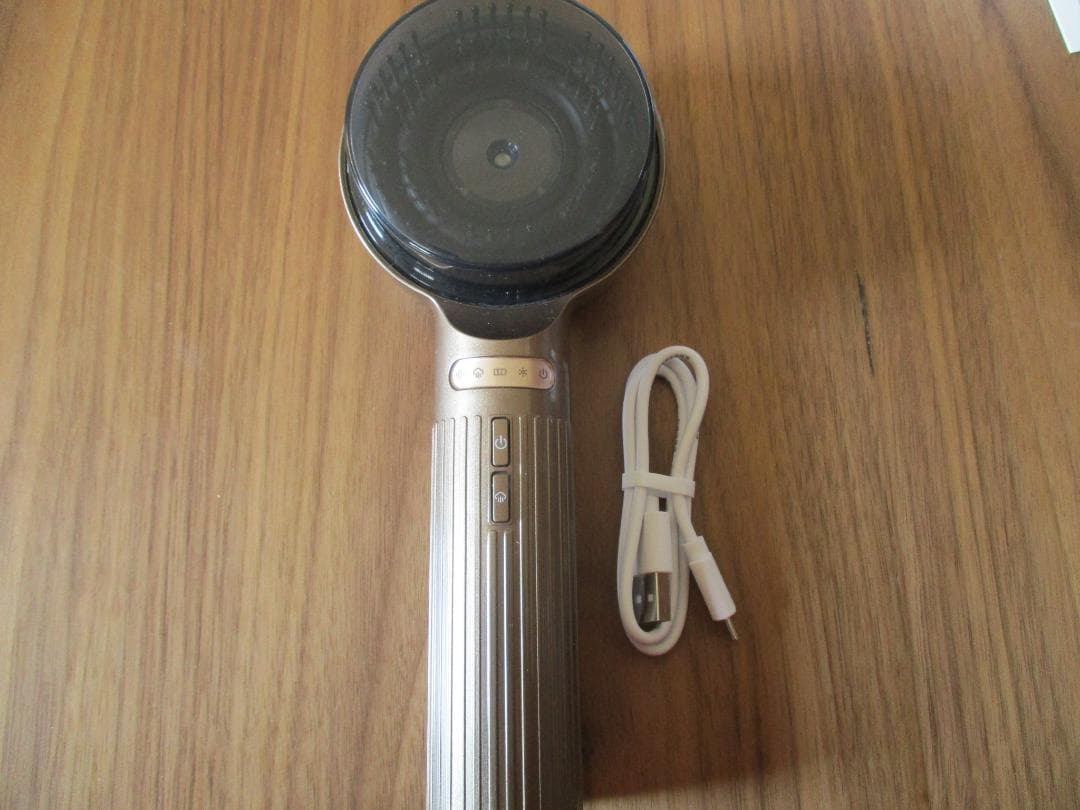 キュアフォルテ　電動スカルプケアブラシ