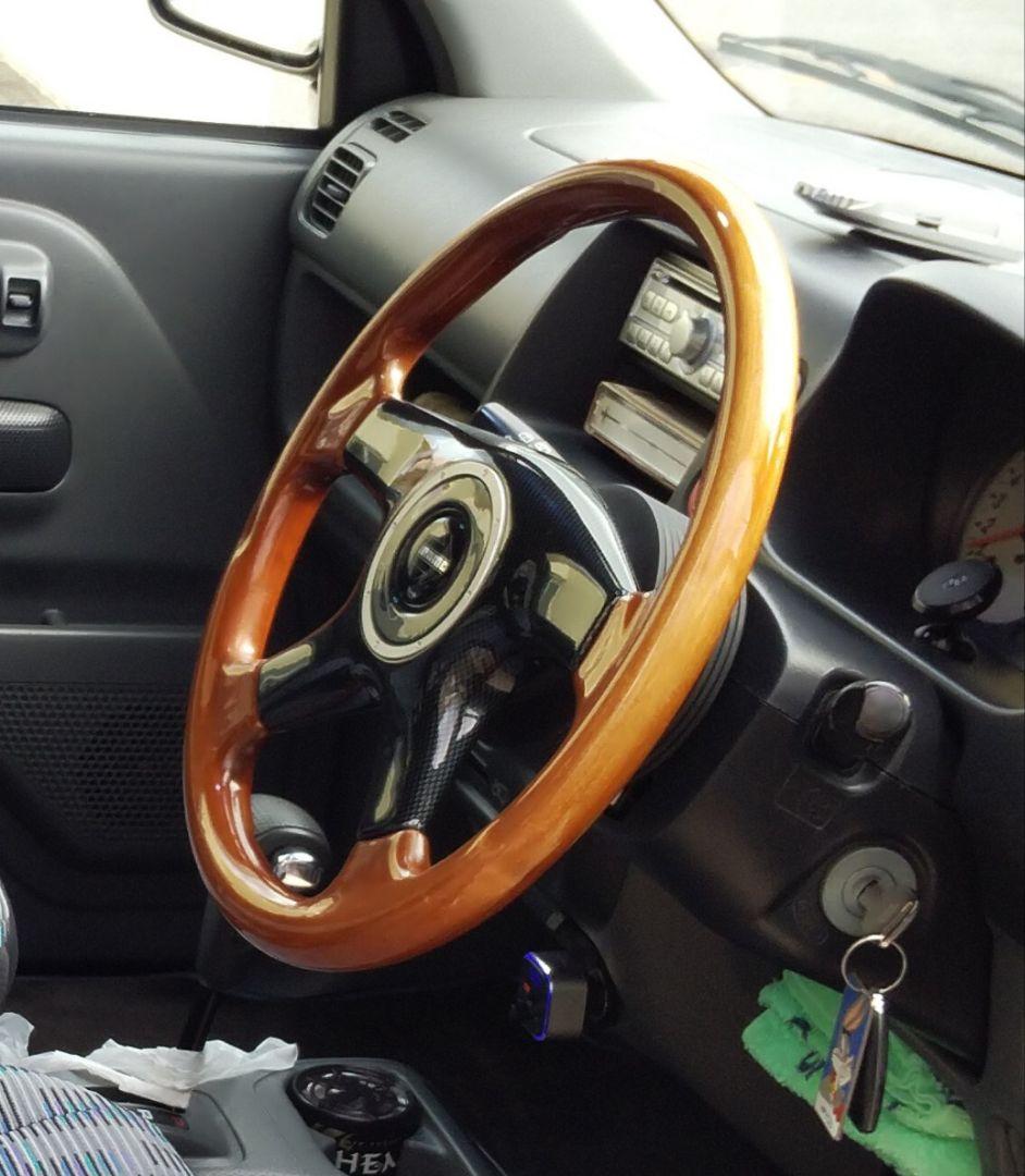 momo 4本スポーク ウッドステアリング