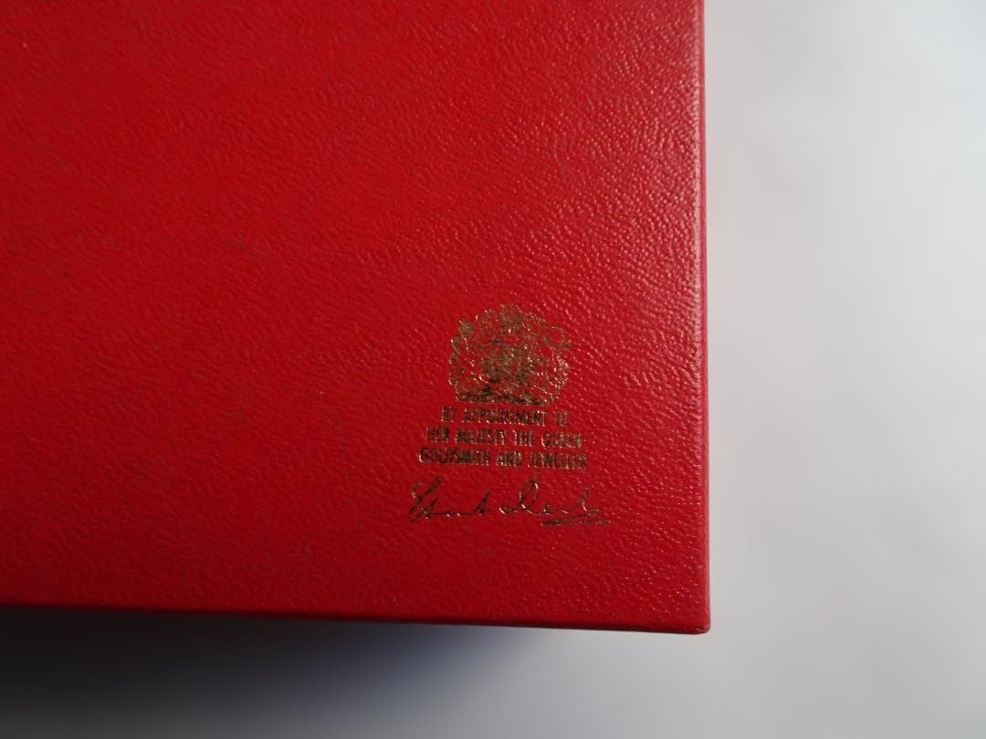 スチュワート・デヴィリン製作　銀のボンボン・ディッシュ