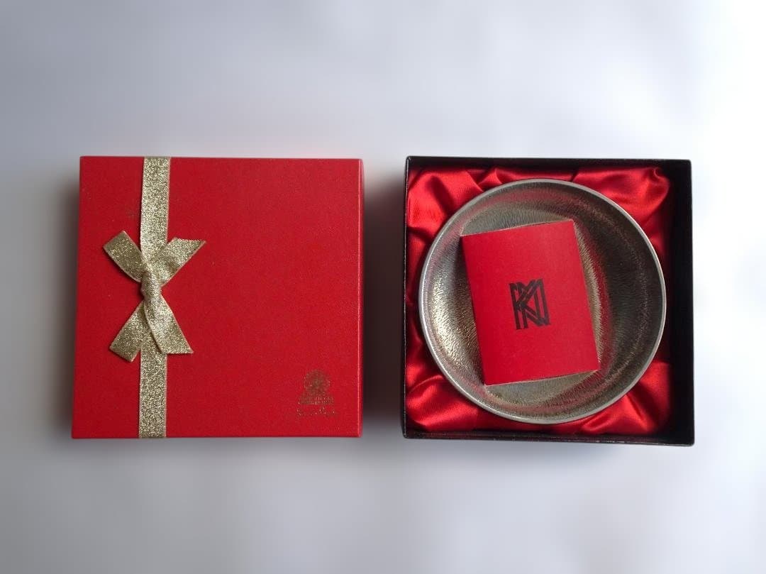 スチュワート・デヴィリン製作　銀のボンボン・ディッシュ