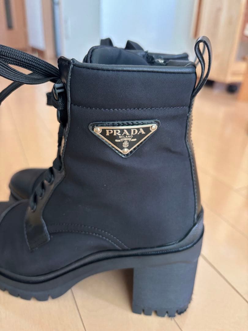 プラダ　ブーツ