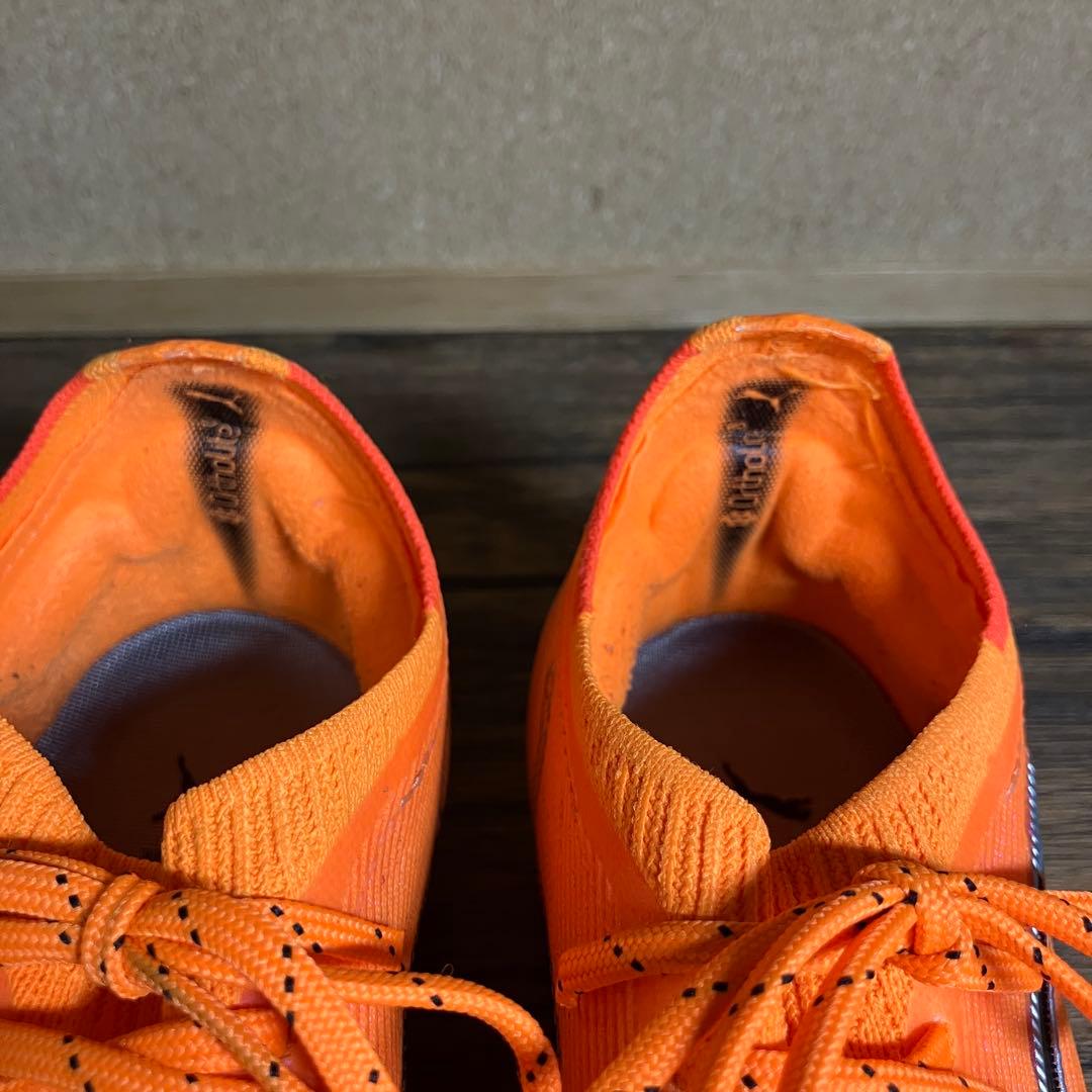 （K26136）★美品★ ウルトラ 6 アルティメット 24.5㎝ サッカー