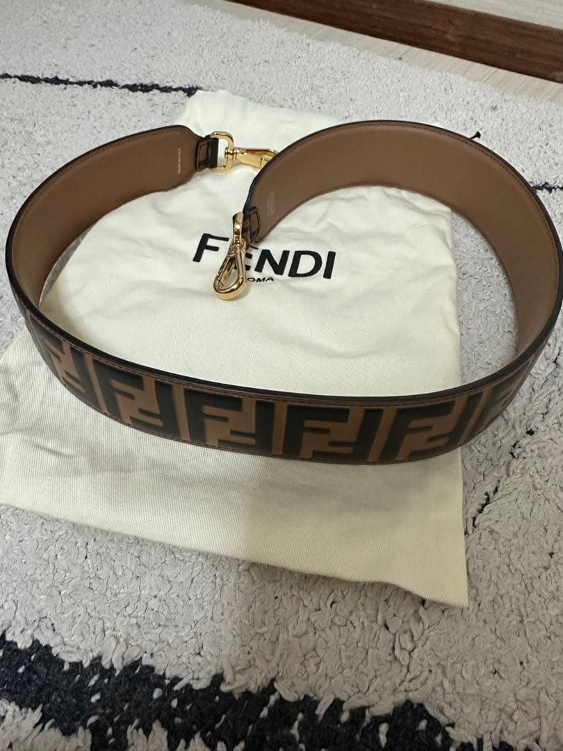 フェンディFENDI ストラップユー ショルダーストラップ