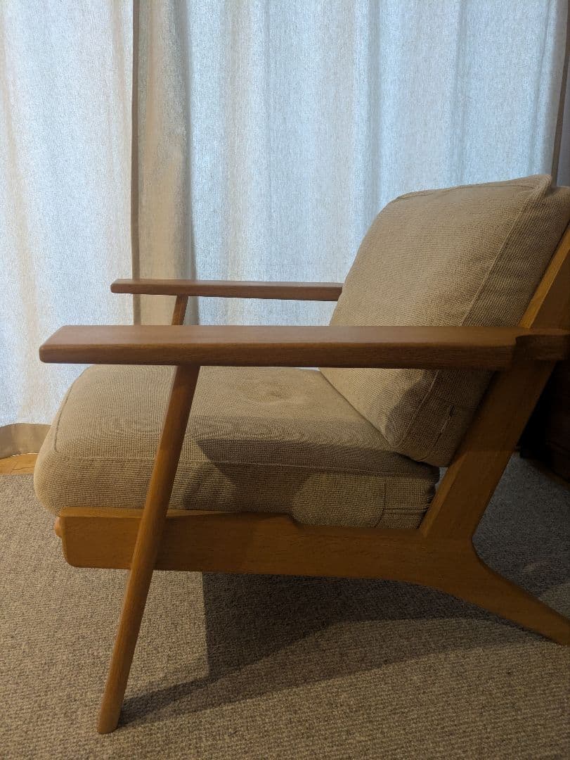 北欧風ラウンジチェア　無垢材オイル仕上げ