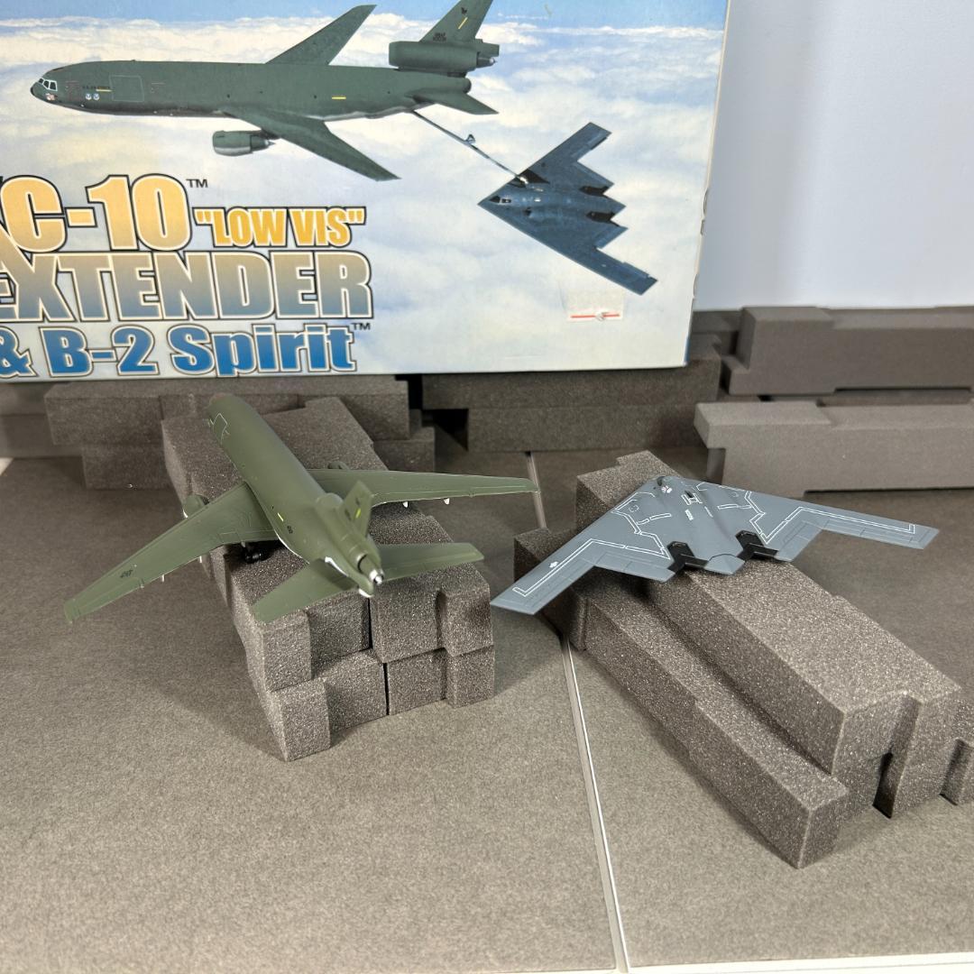 1/400 ドラゴン KC‐10 エクステンダー＆ B-2 スピリット セット