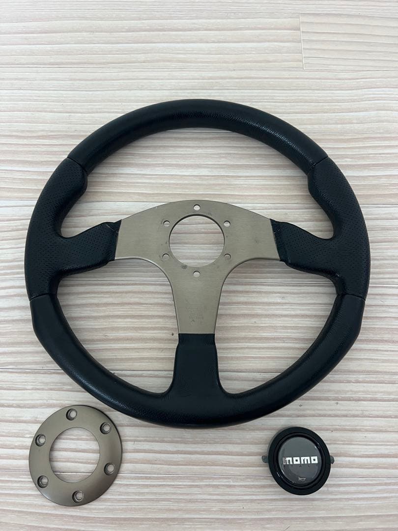 momo ステアリング　race
