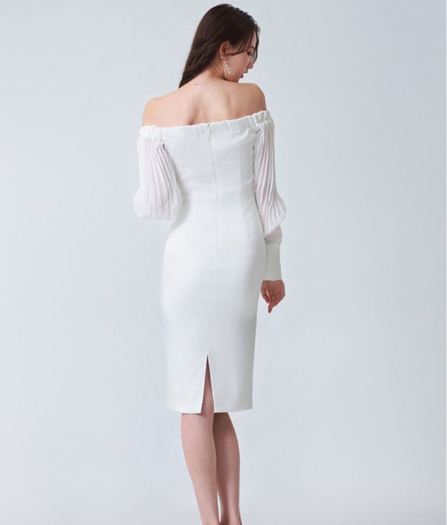 リンファーレ新作サテンオフショルドレス