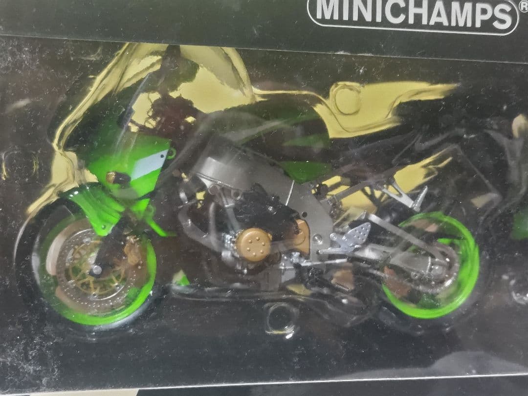 MINICHAMPS Kawasaki Ninja ZX-9R 1:12 未開封