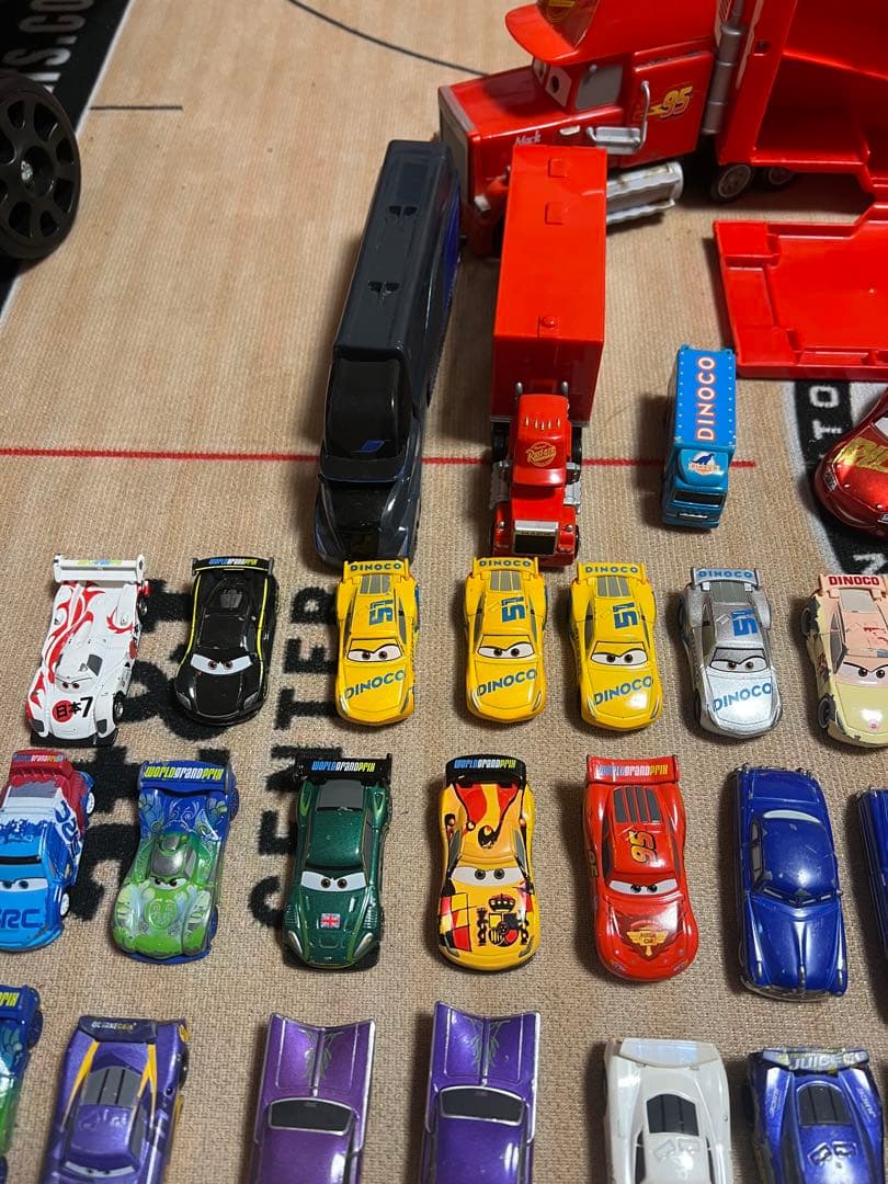 カーズ ミニカー トミカ　88台セット