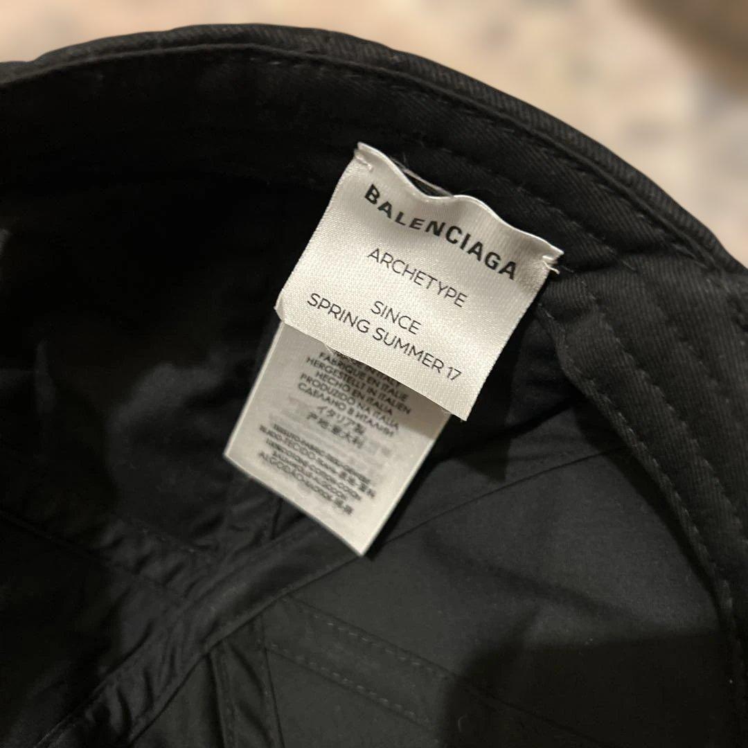 【値下げ】BALENCIAGAキャップ　L58 　新ロゴ　マジックテープブラック