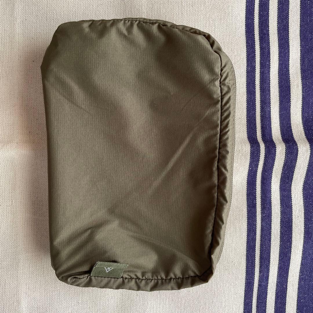 トラベラーズノート PRADA パスポートサイズ