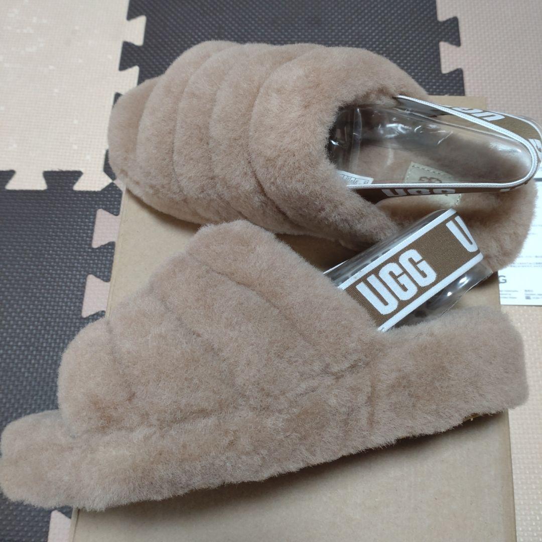 な*る様 ★新品★ UGG もこもこサンダル フラッフ 茶色 サイズ7 24cm