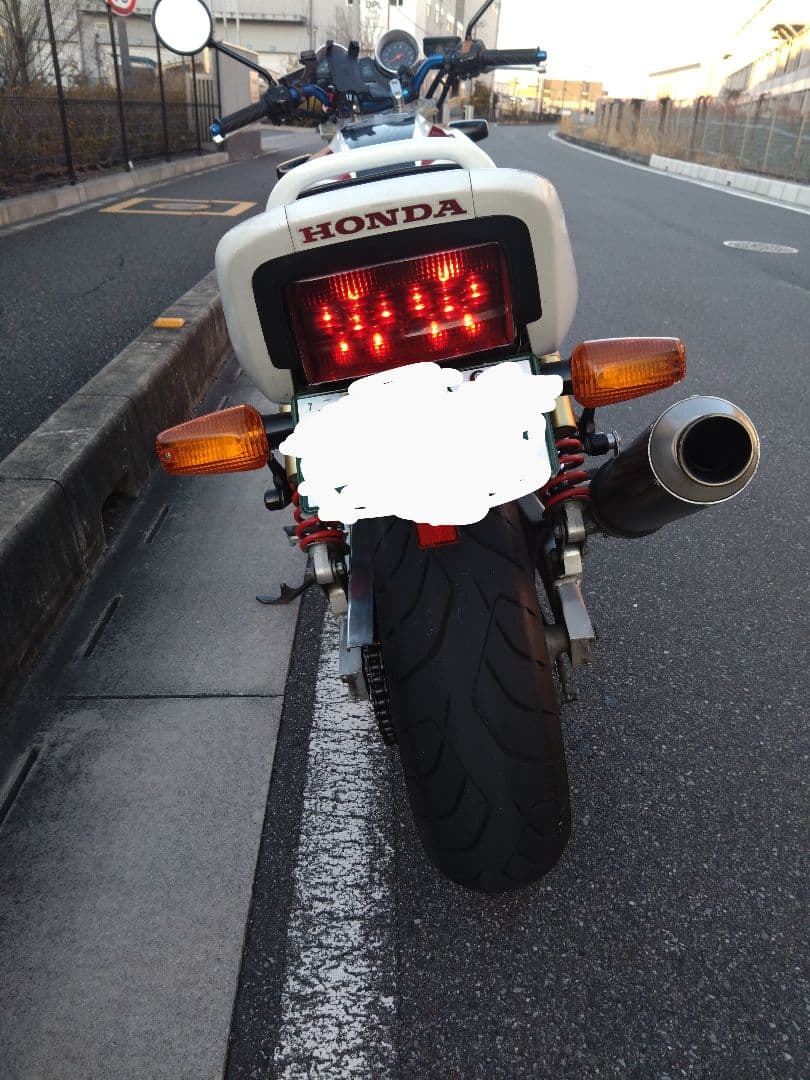 CB1300SFテールランプ、写真追加しました〜