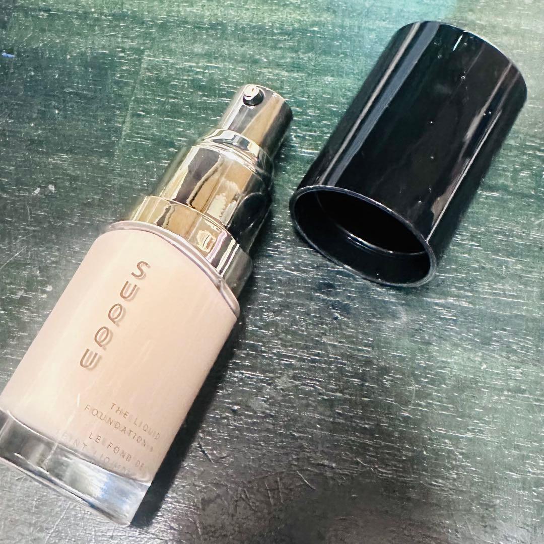 SUQQUスック⭐︎ザ リクイド ファンデーションe 205